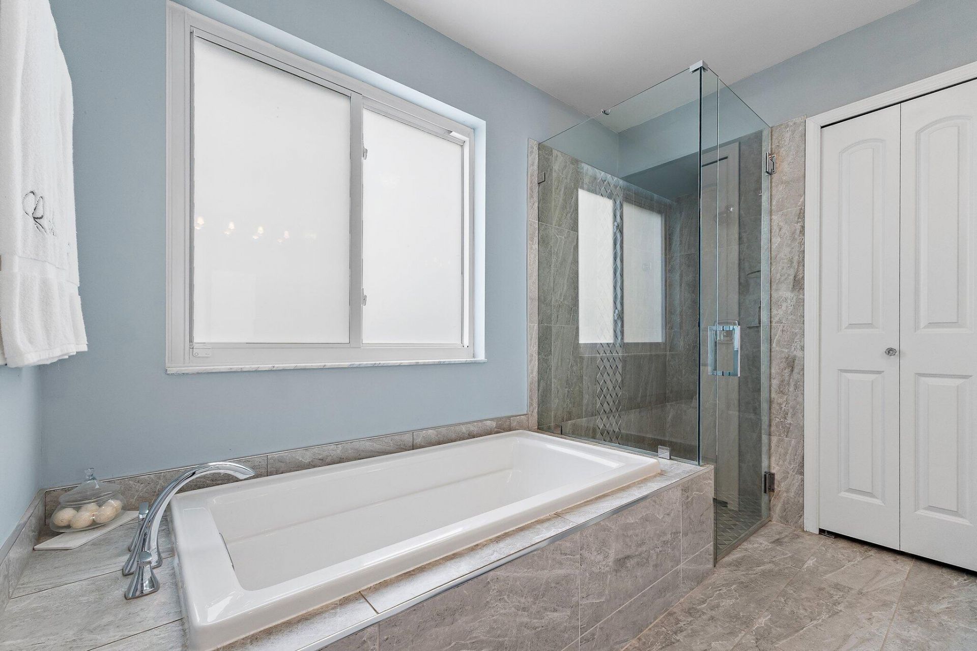 463 Woodview Circle, Palm Beach Gardens, FL 33418 Photo