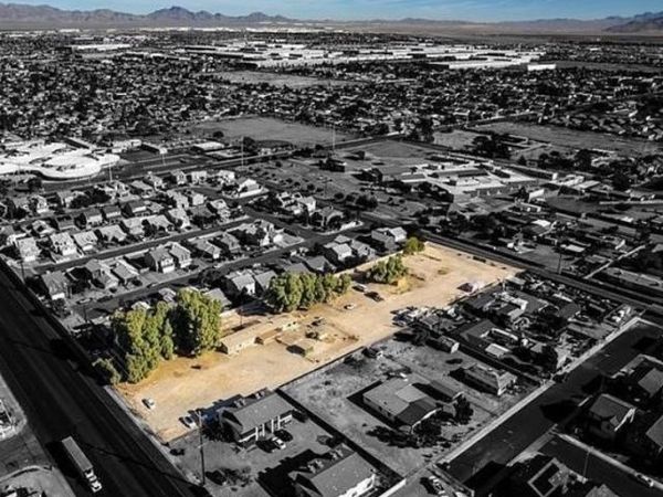 2294 N Pecos Road , Las Vegas, NV 89115