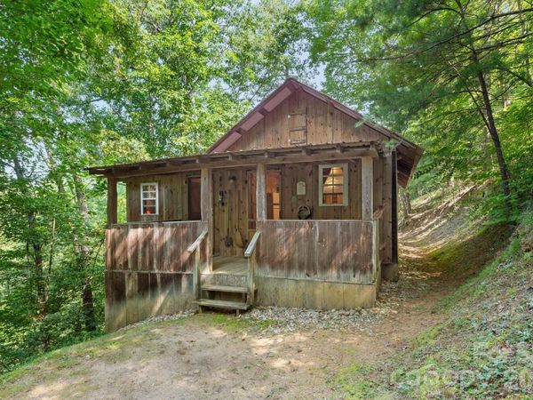 286 Rebel Drive , Hot Springs, NC 28743