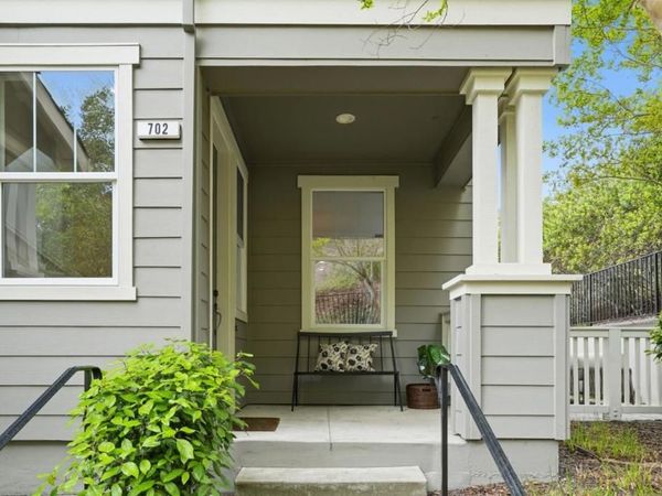 700 Live Oak Way, Unit 702, Belmont, CA 94002