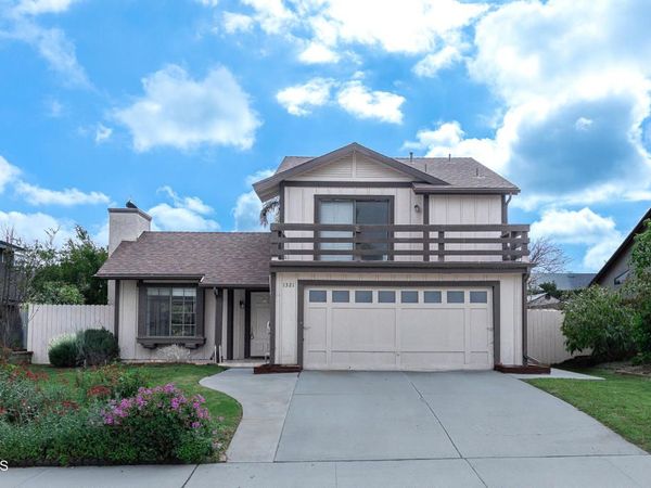 1321 Fallen Leaf Avenue, Ventura, CA 93004