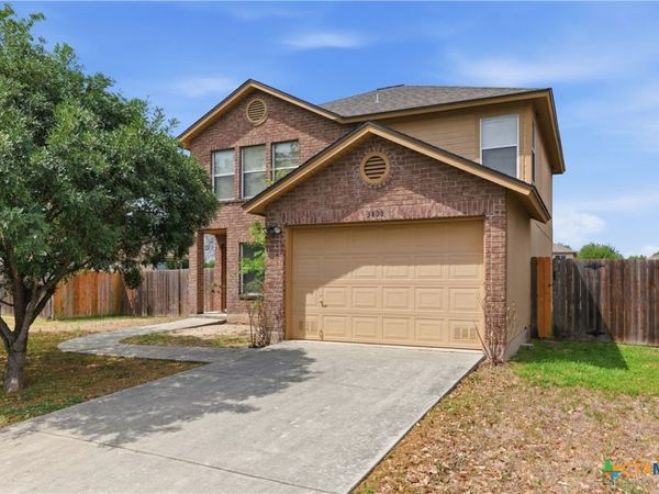 3408 Quintana Trail , Seguin, TX 78155