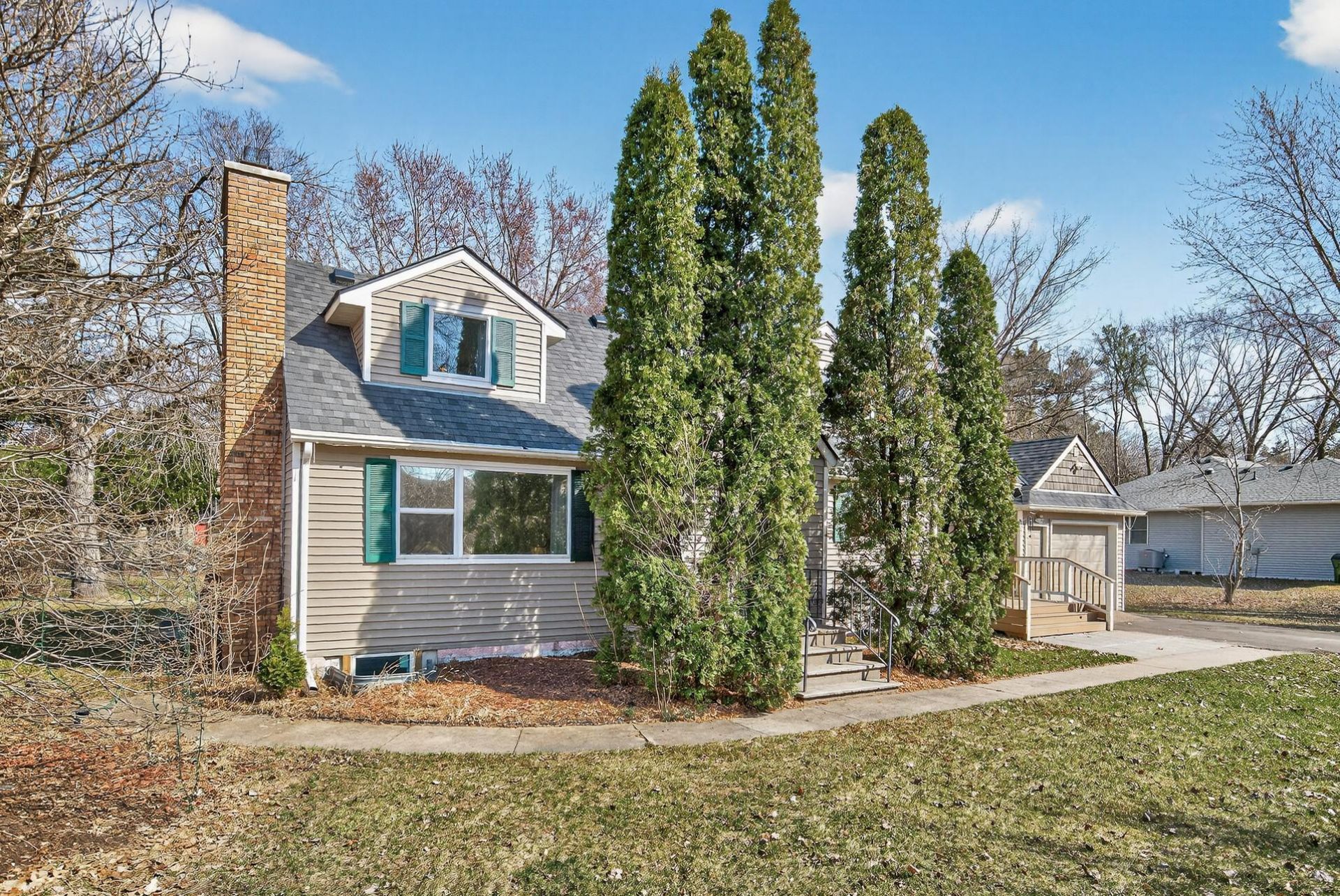 8893 Griggs Avenue , Circle Pines, MN 55014