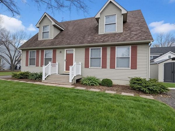 318 William Street, Pinckney Vlg, MI 48169