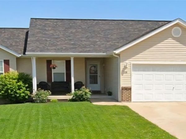 120 Wellington Drive , Troy, MO 63379