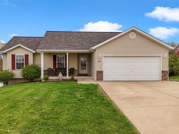 120 Wellington Drive, Troy, MO 63379