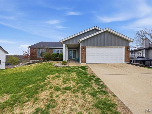 7207 Tall Oak Court, St Louis, MO 63129