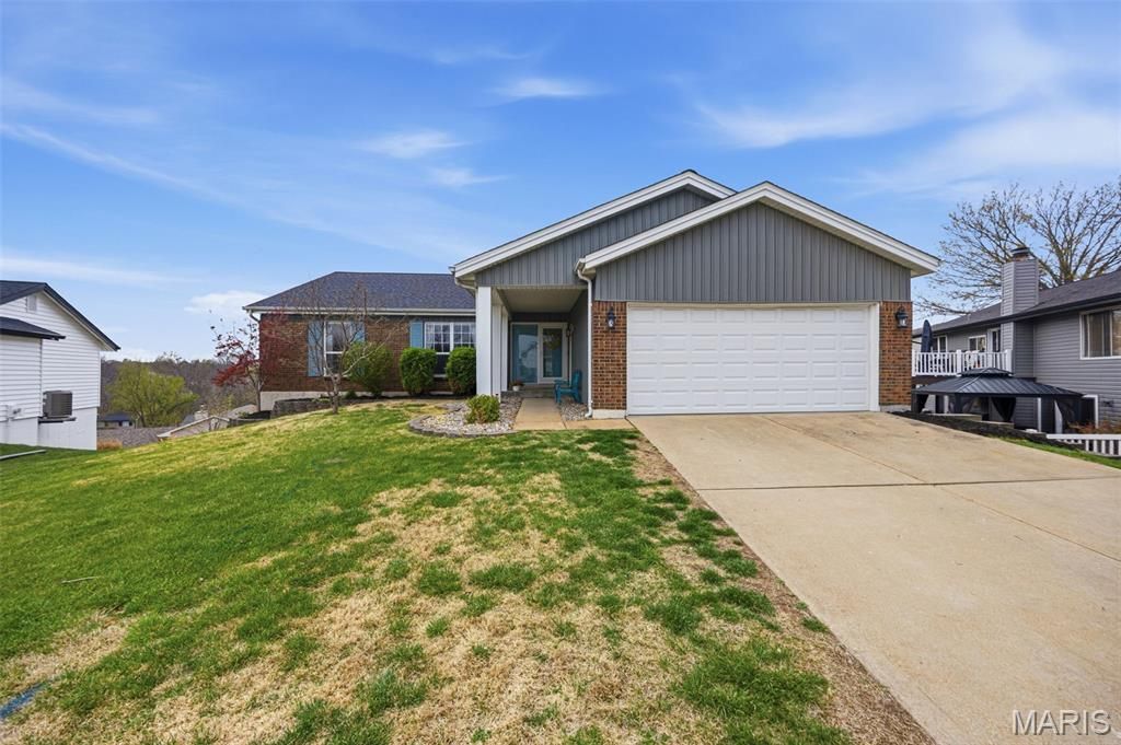 7207 Tall Oak Court , Saint Louis, MO 63129 Main Photo