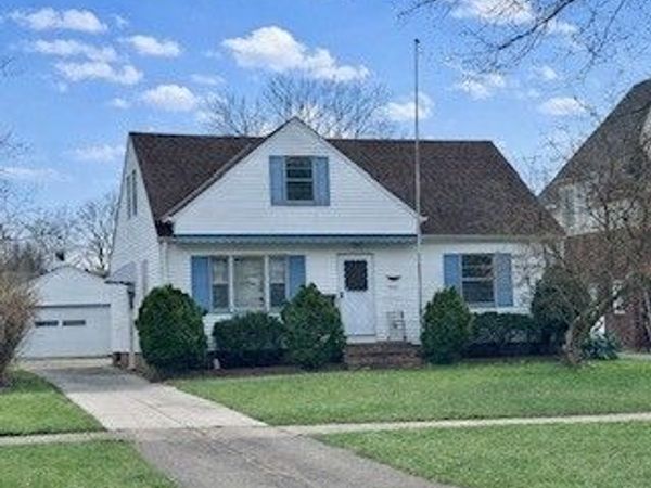 10801 Blossom Avenue , Parma, OH 44130