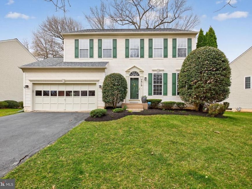 7810 Heritage Farm Drive, Gaithersburg, MD 20886 Main Photo