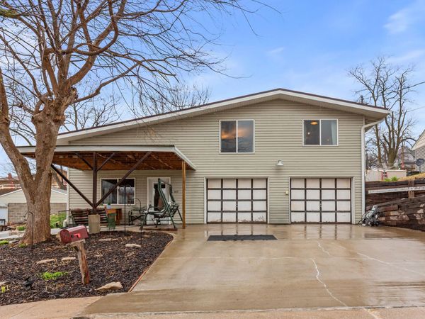 417 N 6TH Street, MISSOURI VALLEY, IA 51555