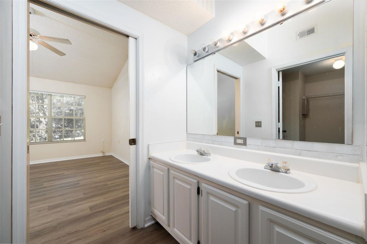 10000 SW 52nd Avenue, Unit 188, Gainesville, FL 32608 Photo