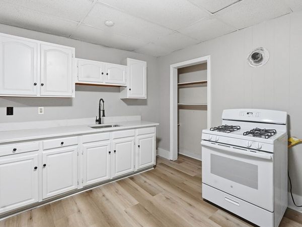 168 Lunenburg St., Unit 3L, Fitchburg, MA 01420