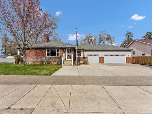 3805 E Pratt Ave, Spokane, WA 99202