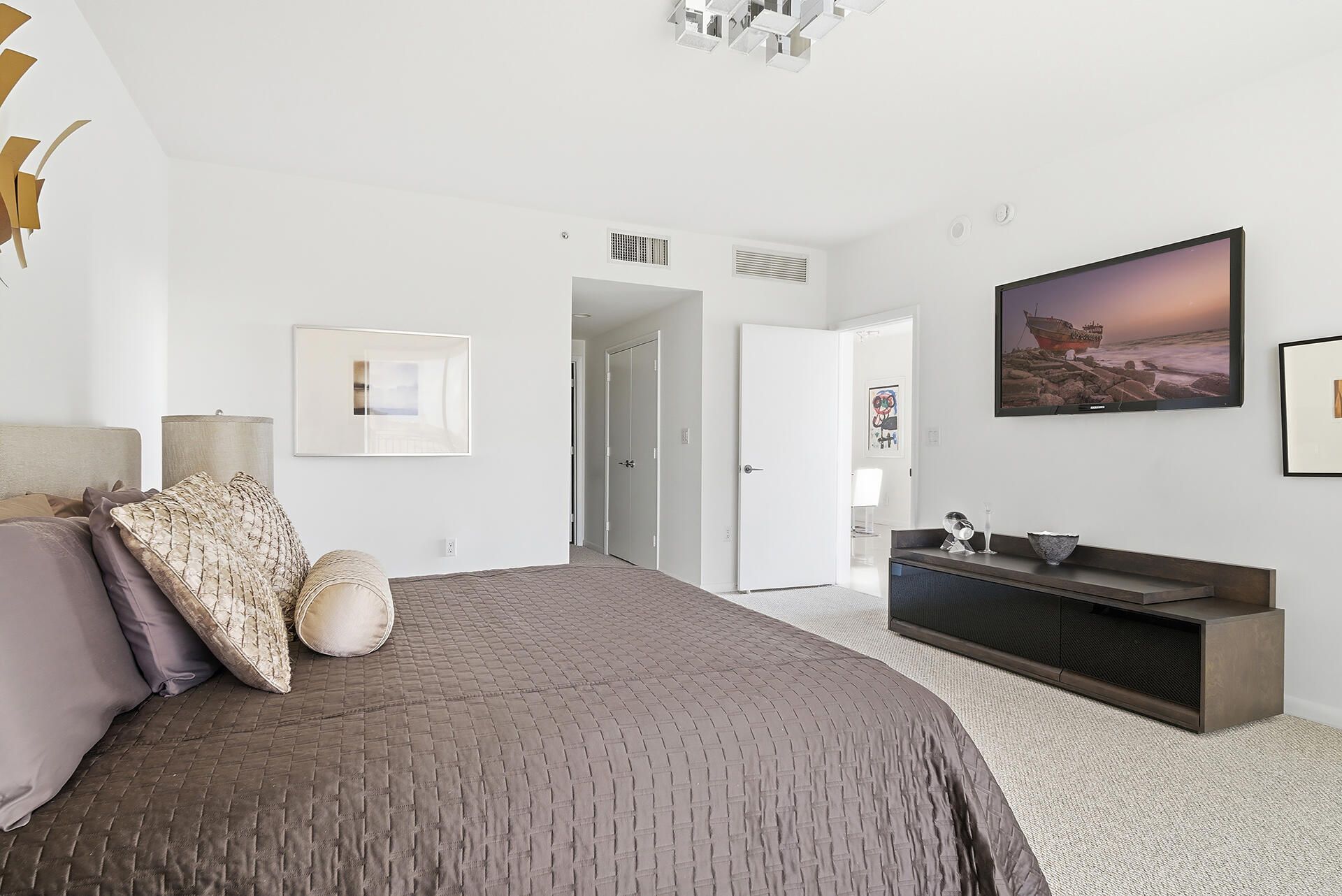 550 Okeechobee Boulevard, Unit 602, West Palm Beach, FL 33401 Photo