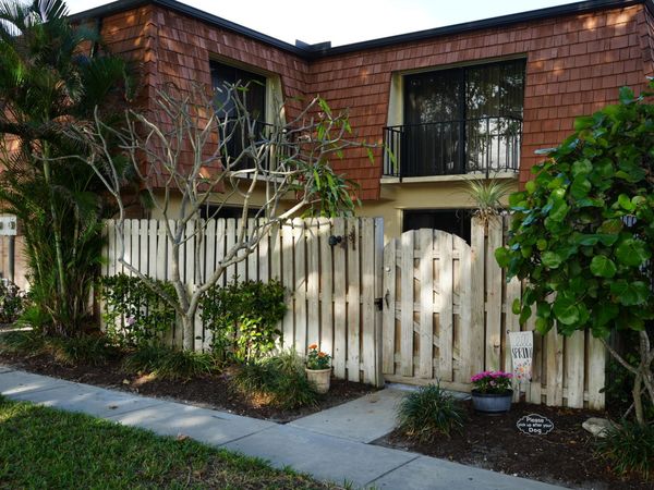 273 Arabian Road, Unit 273, Palm Springs, FL 33461