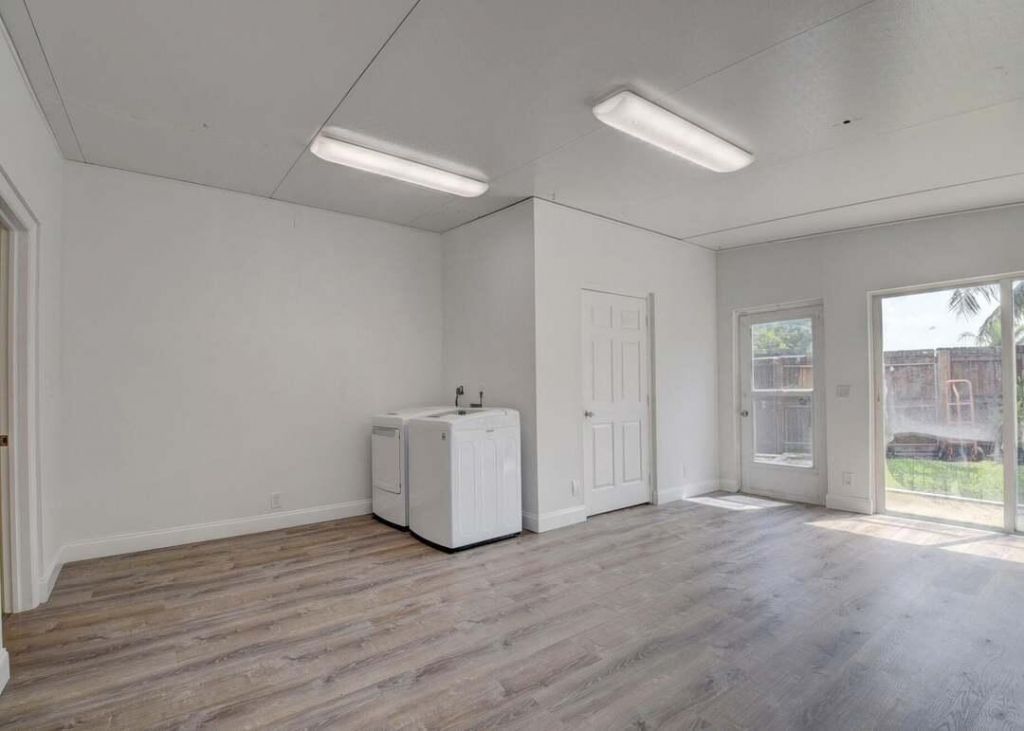 612 Hibiscus Drive, Royal Palm Beach, FL 33411 Photo