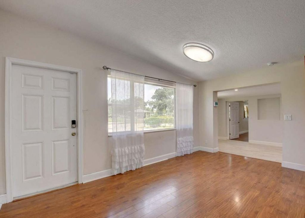 612 Hibiscus Drive, Royal Palm Beach, FL 33411 Photo