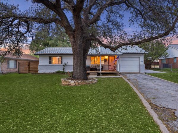 4247 River Oaks DR, Kingsland, TX 78639