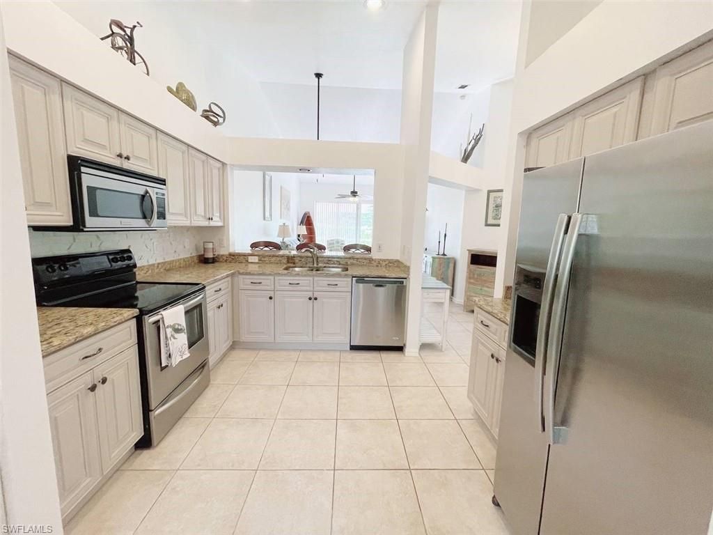 2037 W Crown Pointe Blvd, Naples, FL 34112 Photo