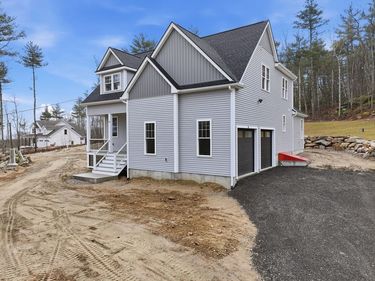 18 Lakeshore Drive, Douglas, MA 01516