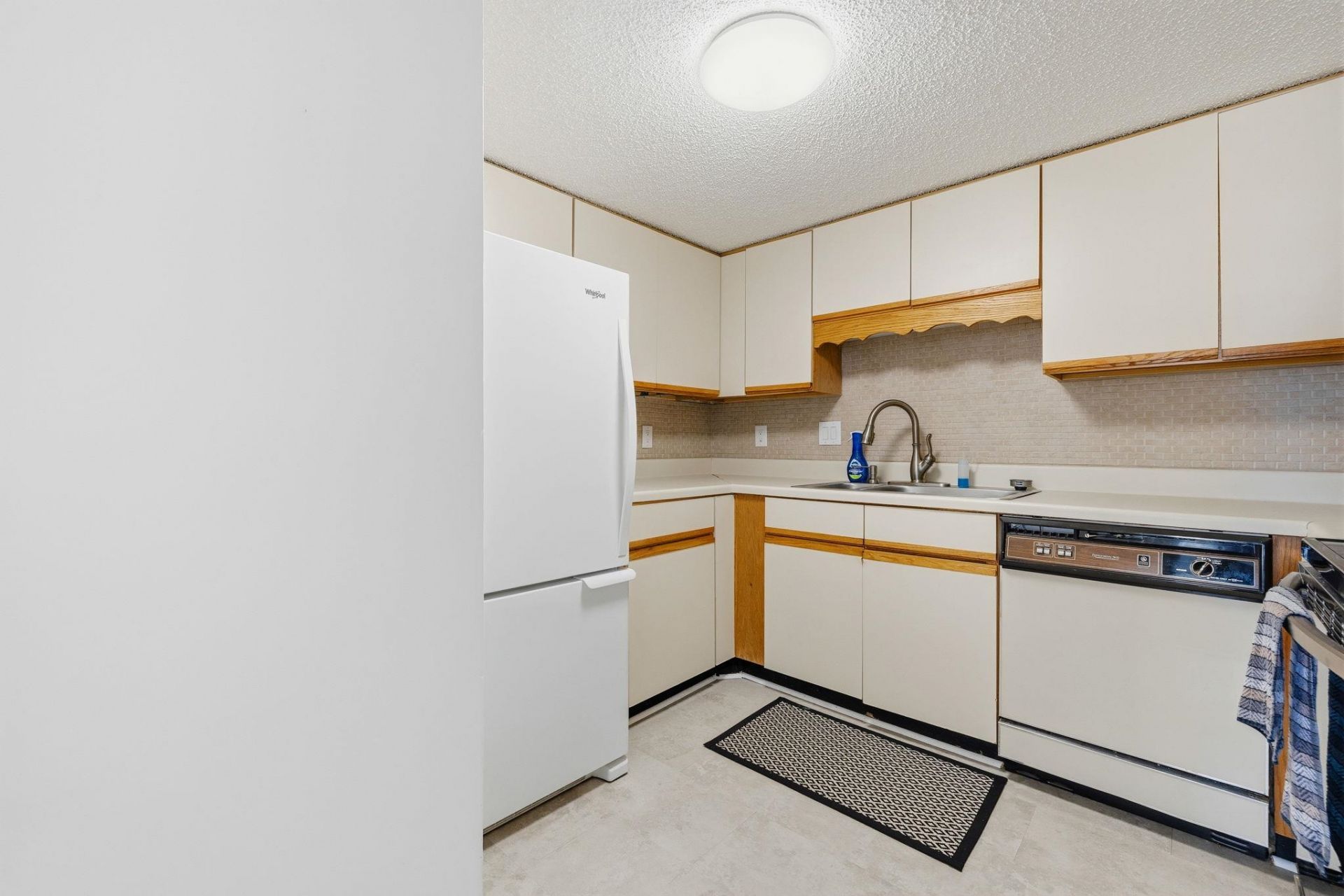 1520 N Waccamaw Dr.  Photo 16