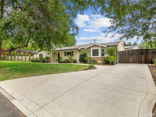 2162 Montgomery Road, Thousand Oaks, CA 91360