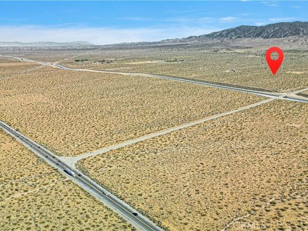0 Avenue W , Llano, CA 93544
