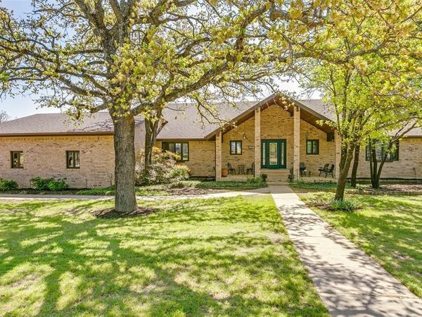 1557 Latigo Hills Road, Bartonville, TX 75022
