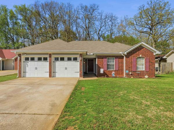 212 Rodney Guthrie Drive, Cabot, AR 72023
