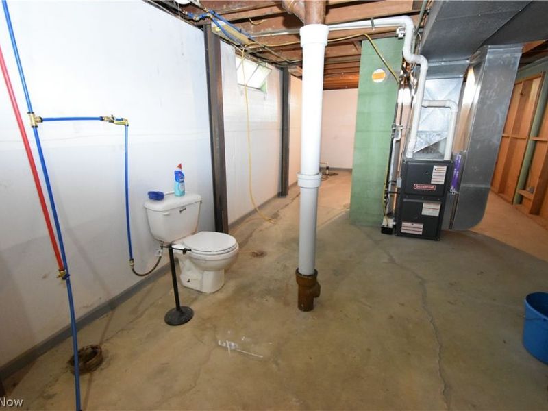 3106 Northwest Boulevard NW, Warren, OH 44485 Photo 17