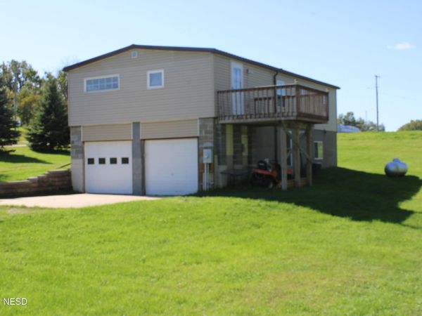 105 W BERRY AVENUE, South Shore, SD 57263