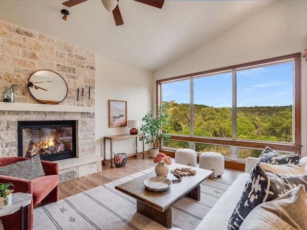 721 Bluffview DR, Wimberley, TX 78676