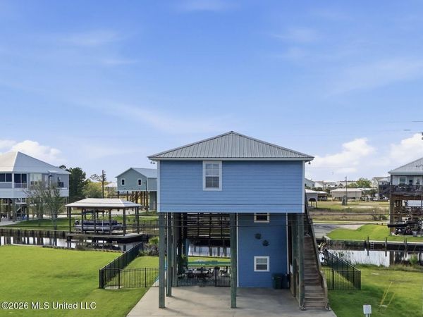 11025 Tahiti Street, Bay Saint Louis, MS 39520