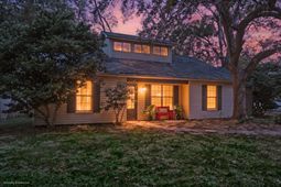 1814 Walsingham Way photo 4