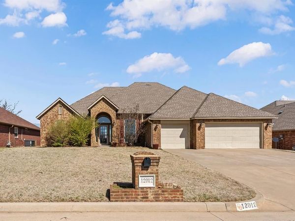 12012 Wickford Place, Yukon, OK 73099