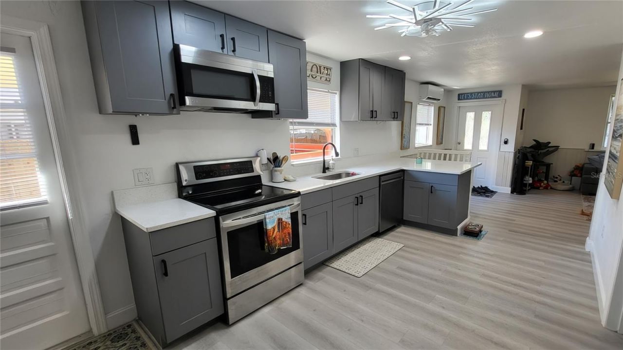 5115 67th Way N, Saint Petersburg, FL 33709 Photo
