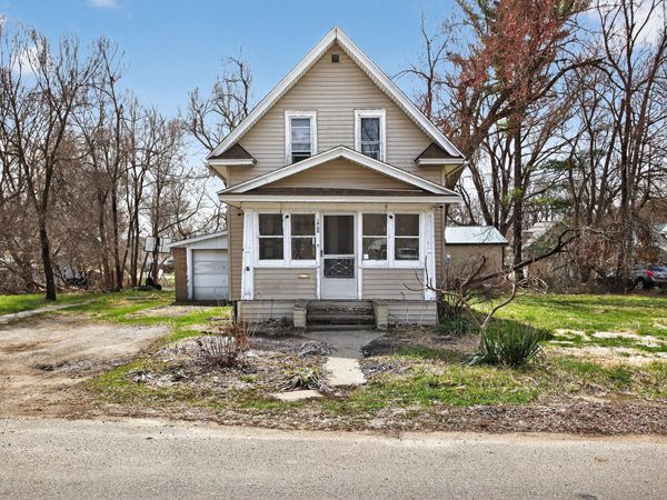 137 Hollis Street, Jackson, MI 49203