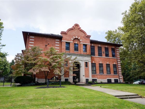 109 Gregory Park, Rochester, NY 14620