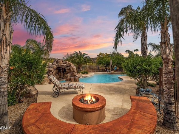 45039 N 20TH Street, New River, AZ 85087