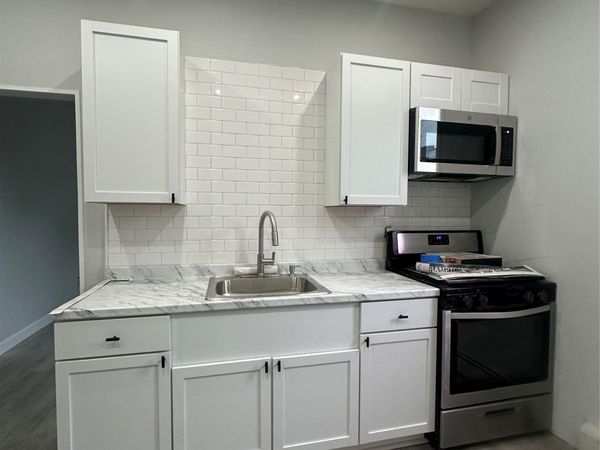 1761 New York Avenue , Huntington Station, NY 11746