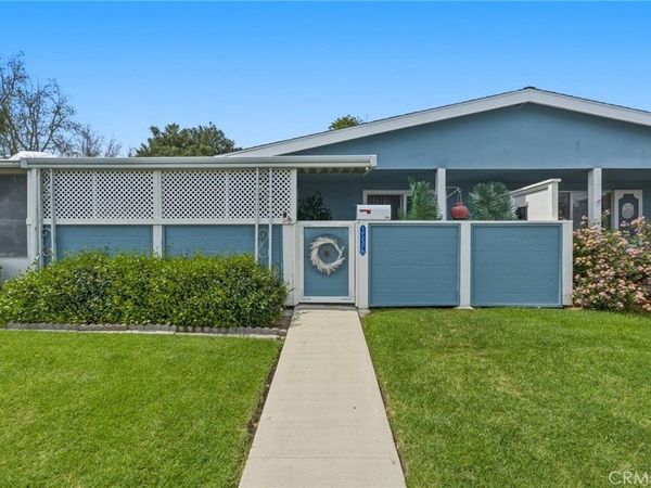 19237 Avenue Of The Oaks, Unit B, Newhall, CA 91321