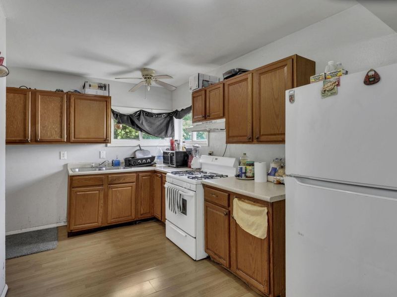 861 Derrer Road, Columbus, OH 43204 Photo 18