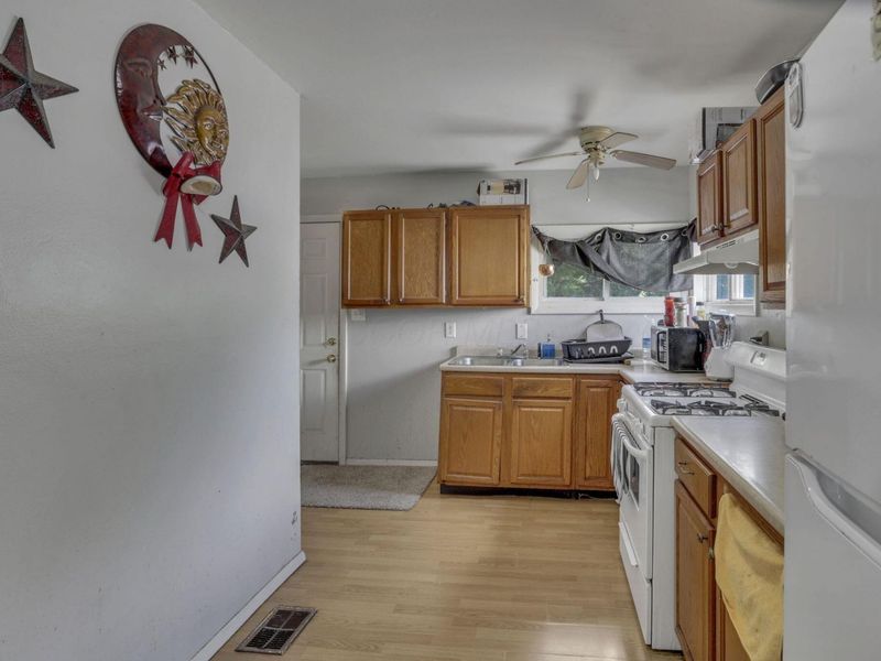 861 Derrer Road, Columbus, OH 43204 Photo 19