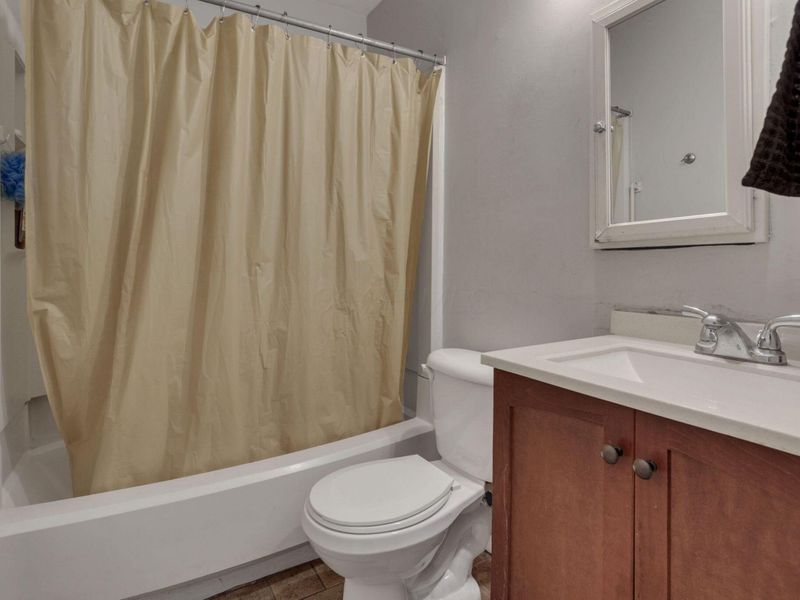 861 Derrer Road, Columbus, OH 43204 Photo 35