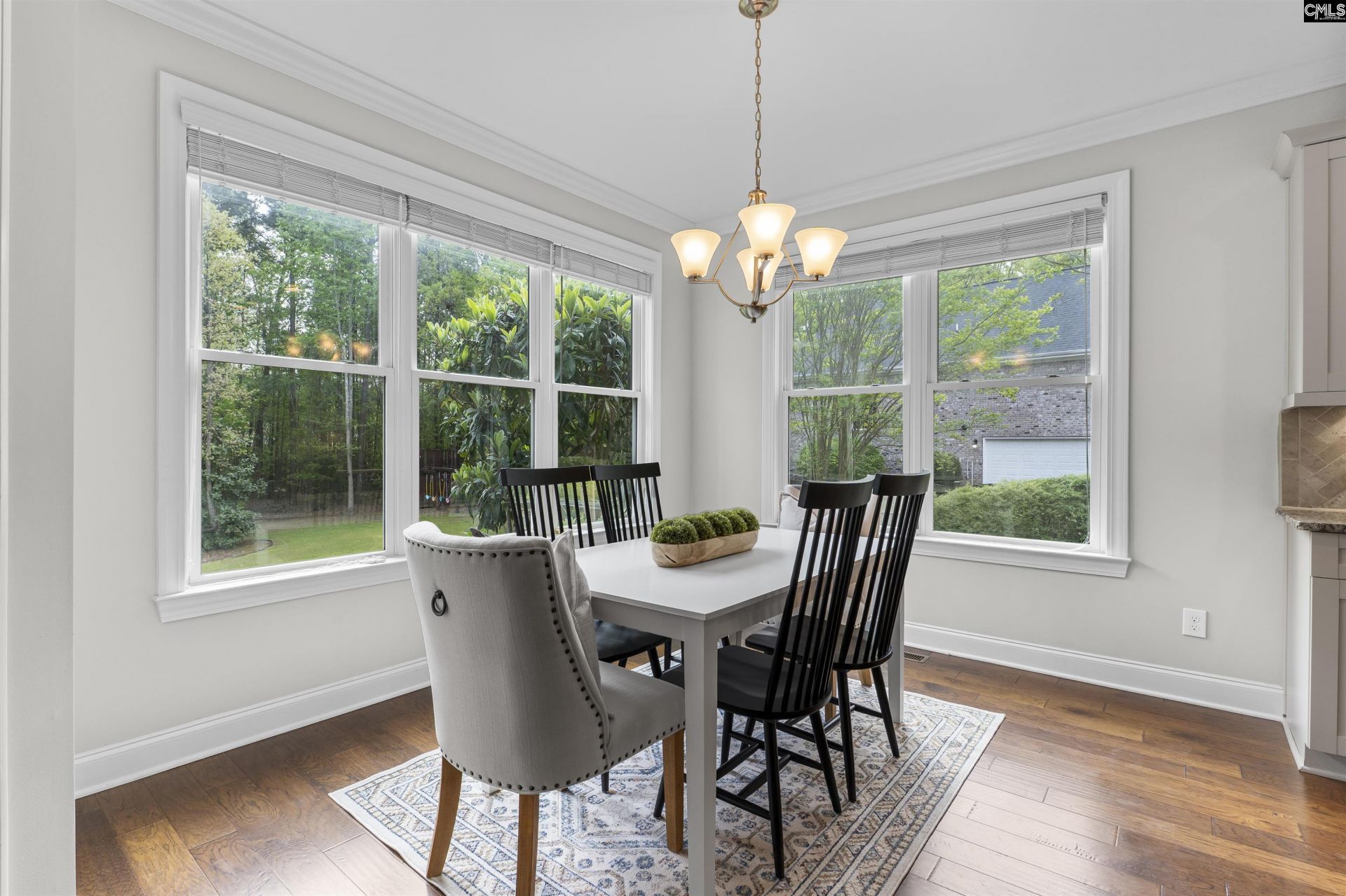 118 Edinburgh Way  Photo 10