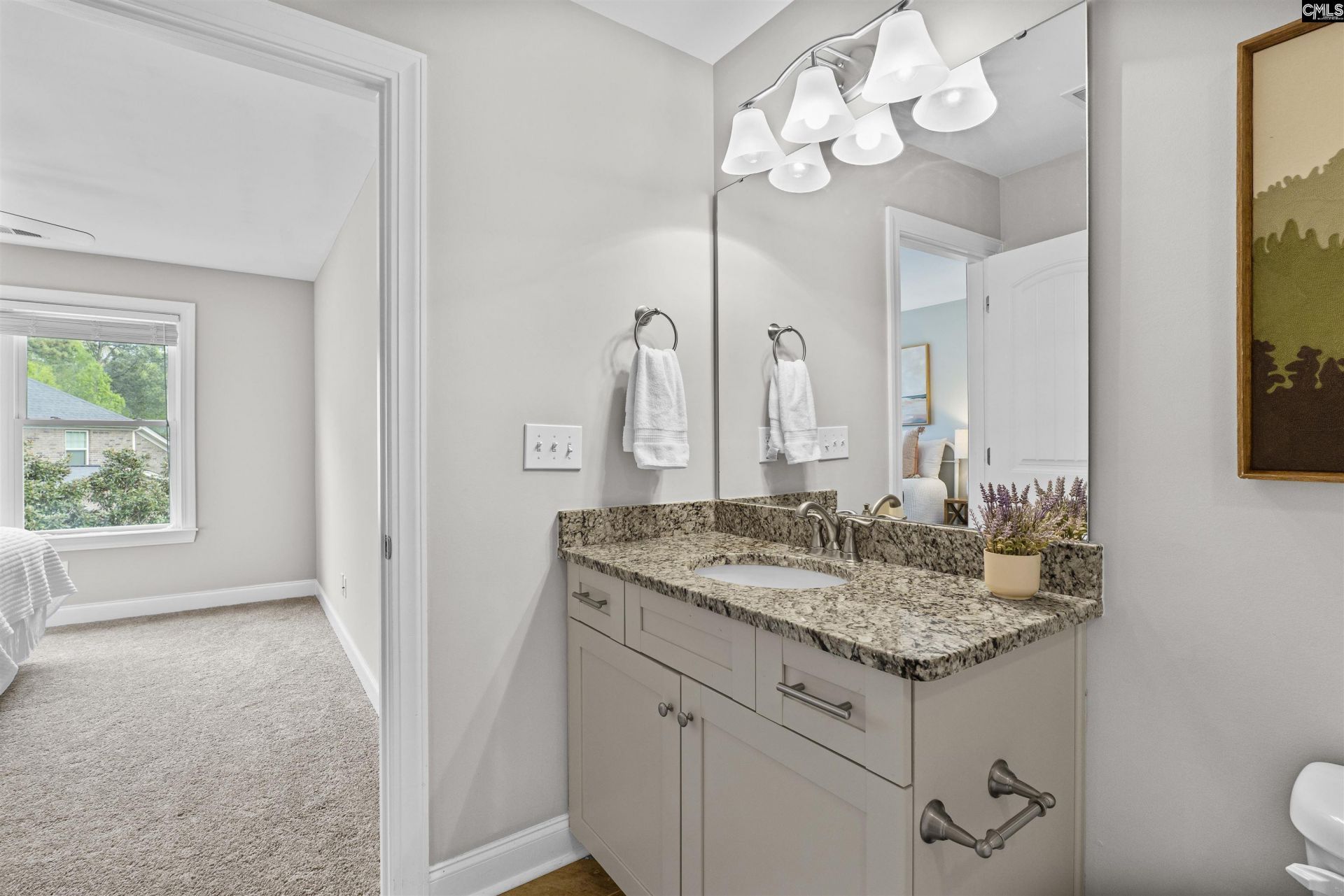 118 Edinburgh Way  Photo 25