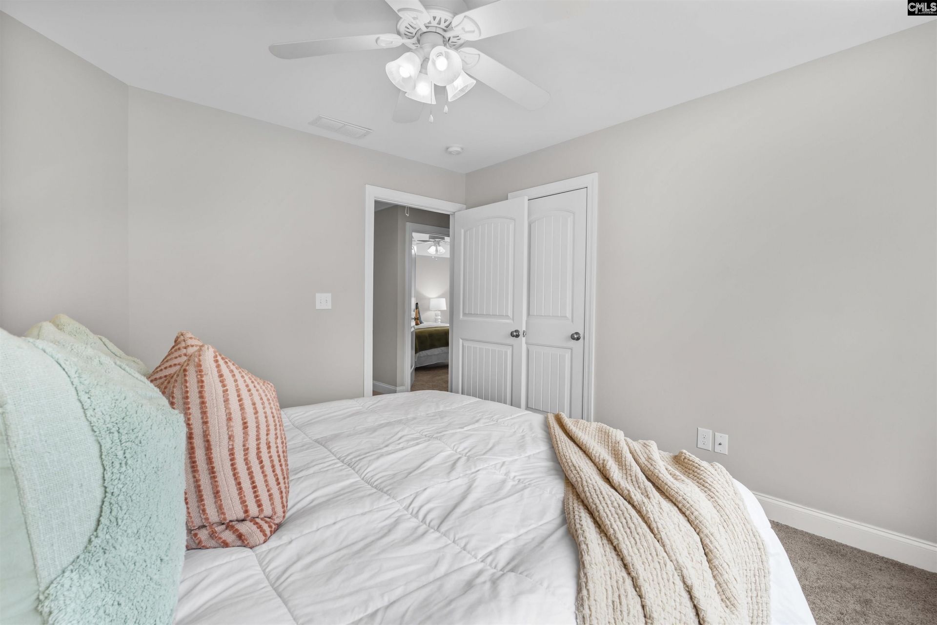 118 Edinburgh Way  Photo 27