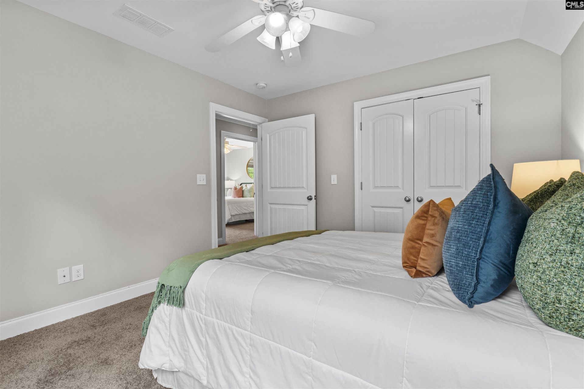 118 Edinburgh Way  Photo 29