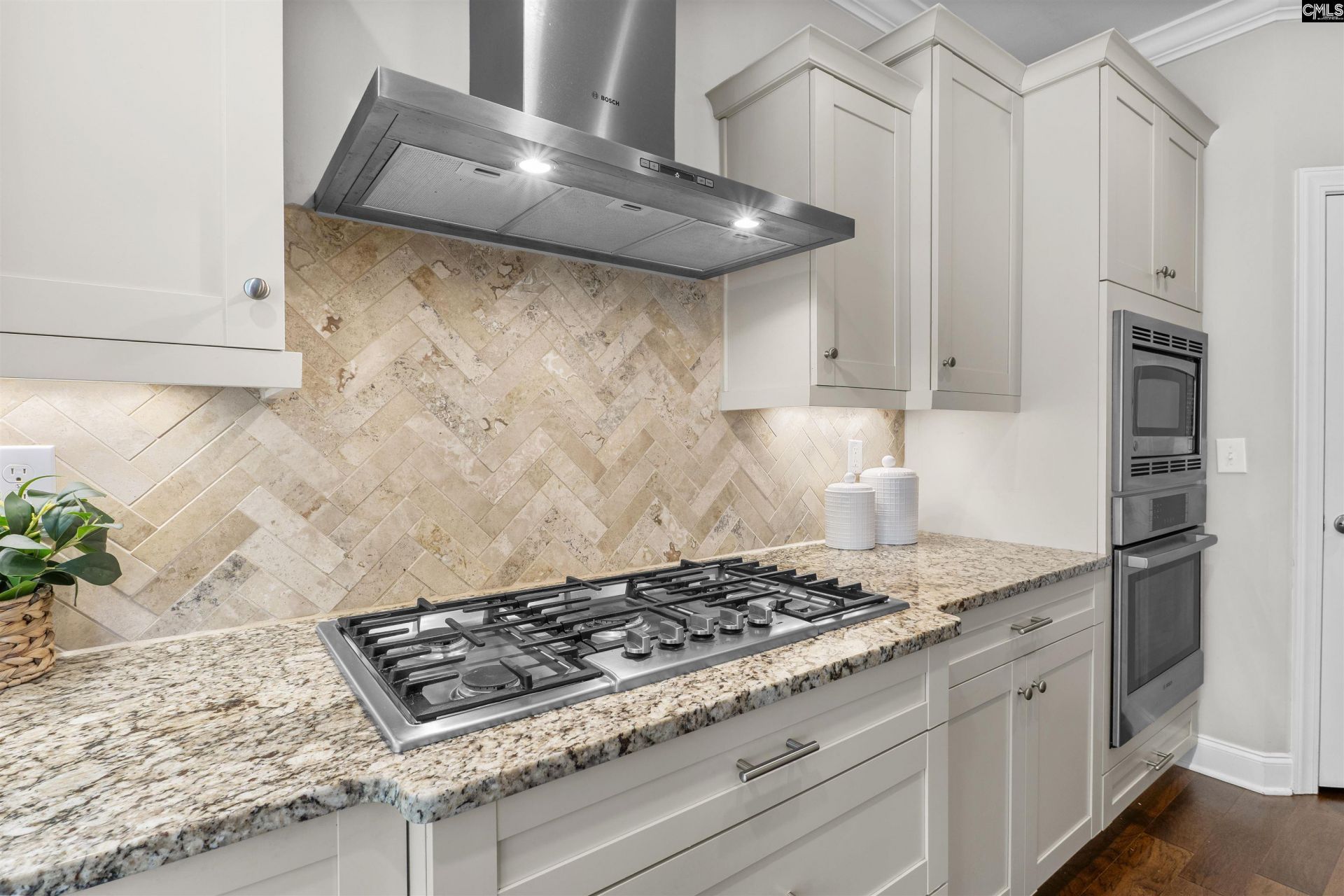 118 Edinburgh Way  Photo 7